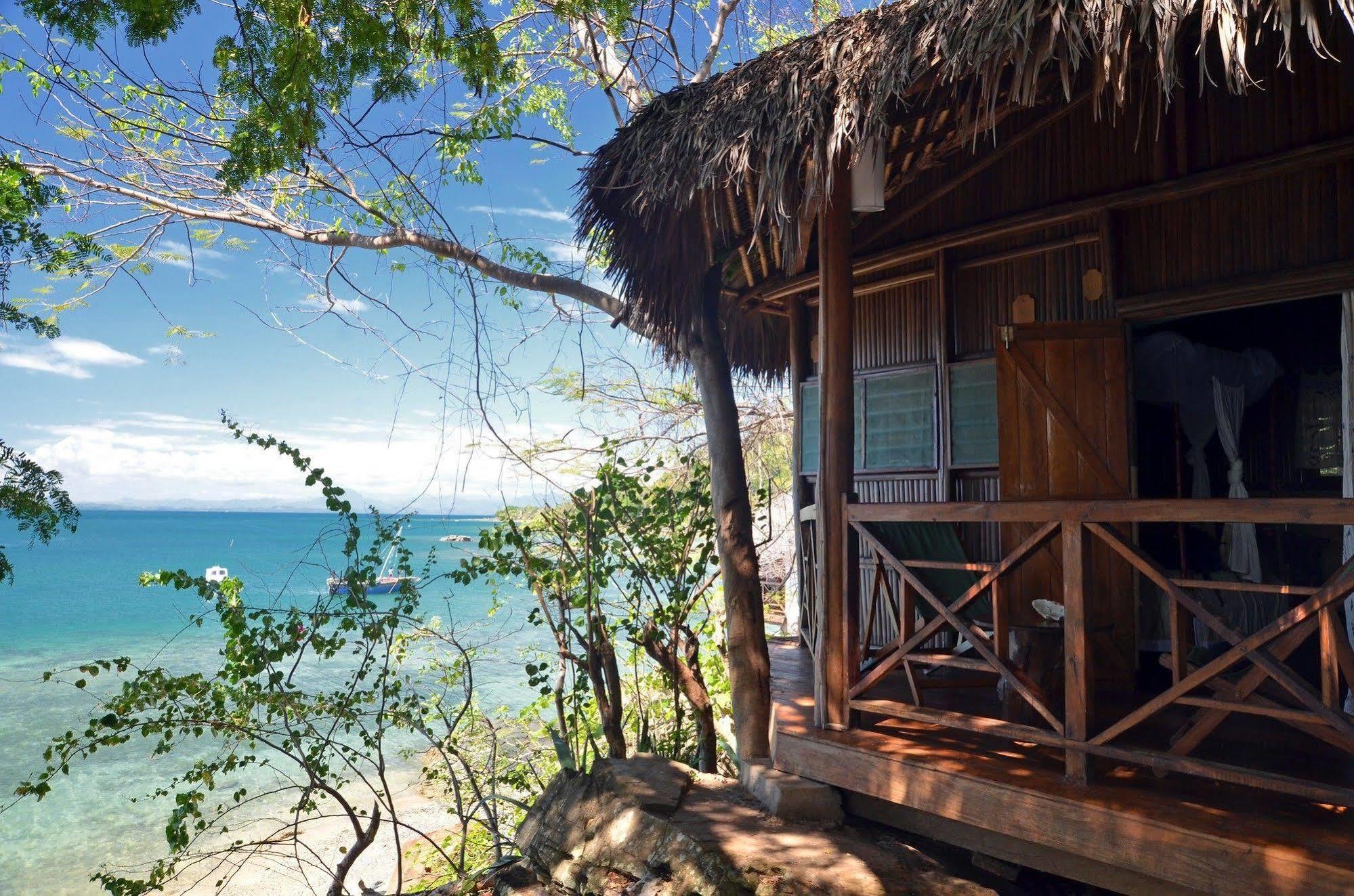Auberge Le Maki Lodge Ampangorinana 외부 사진